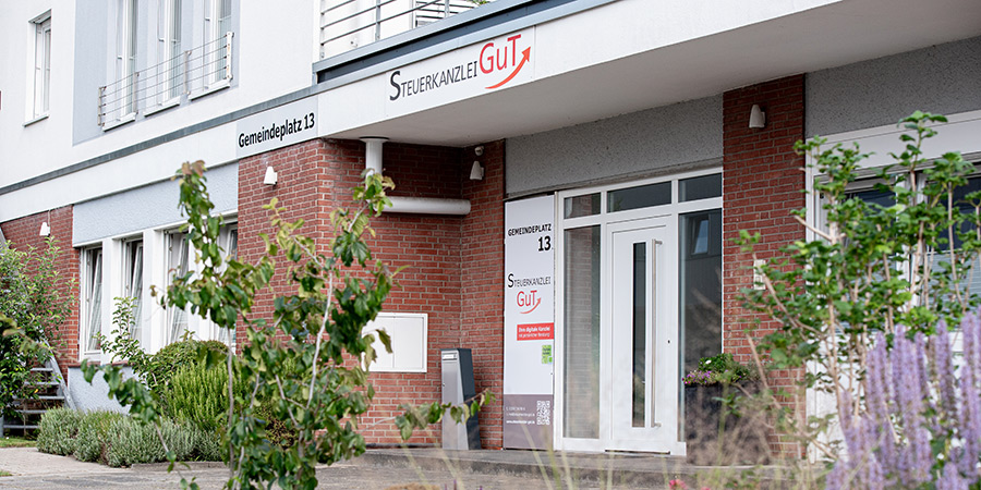 Außenansicht des Eingangsbereich der Steuerkanzlei GuT